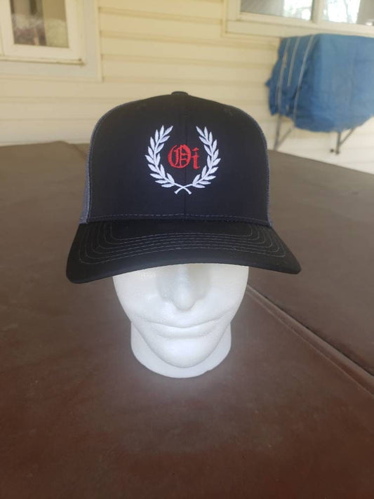 Oi Wreath Cap / Trucker Hat